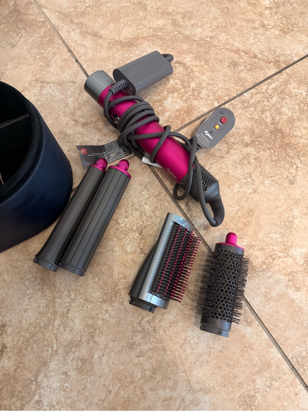 Dyson Hot Pink Multi-Styler Set with Velvet Case - Picture 4 of 6